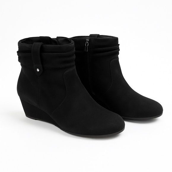 Nine West Other - Nine West Black Faux Suede Wedge Bootie, Girls Size 4